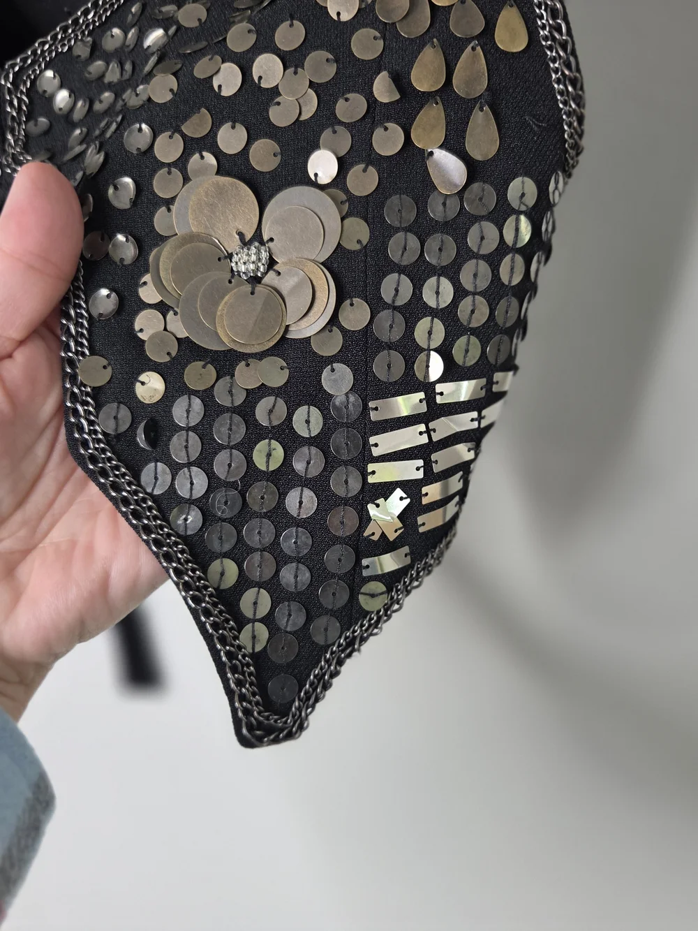 Millau Metal Sequined Vest - Picture 5 of 10